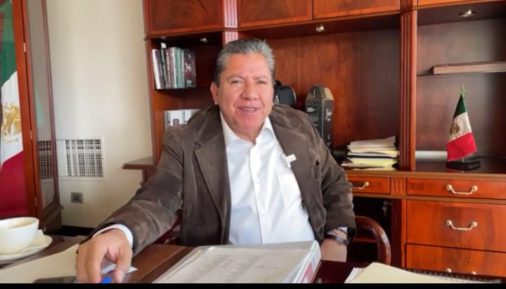 Suman cerca de 10 mil desplazados por violencia en el gobierno de David Monreal en Zacatecas