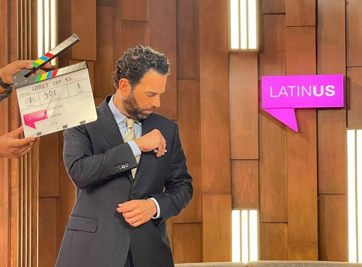 Carlos Loret presume estar entre los periodistas del mundo con más seguidores en redes
