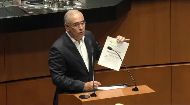 “No son médicos, son estafadores de la dictadura cubana y sólo vienen a robar dinero”: Julen Rementería