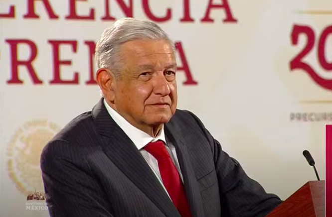 AMLO ahora sí le aplaude a calificadoras; presume buena evaluación de S&P a México