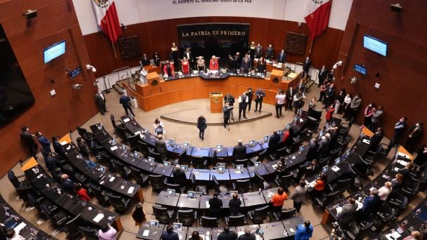 Senadores del PAN denunciarán penalmente a cercanos de AMLO por “El Rey del Cash”