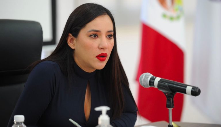 Sandra Cuevas advierte a AMLO: “vamos a denunciar acarreados de su marcha”