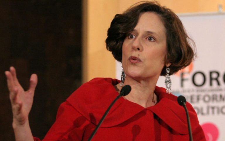 Triste paradoja, para sobrevivir, la 4T necesita del PRI y la oposición “moralmente derrotada”: Denise Dresser
