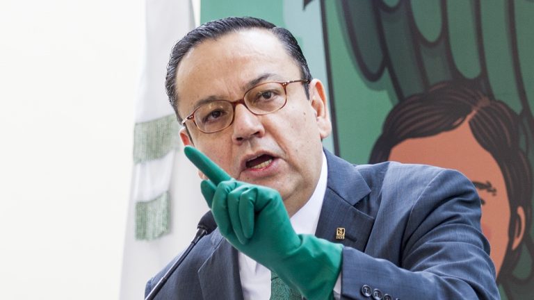 Germán Martínez le responde a AMLO: ‘no soy agachón, le hubiera preguntado a Calderón