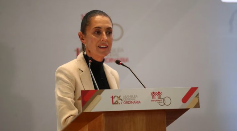 Sheinbaum afirma que encuestas señalan que los ciudadanos prefieren que una mujer para 2024