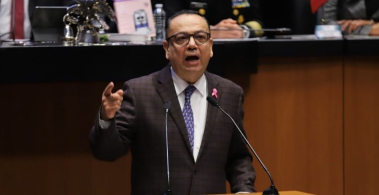 Germán Martínez advierte con juicio político a Yasmin Esquivel si no renuncia