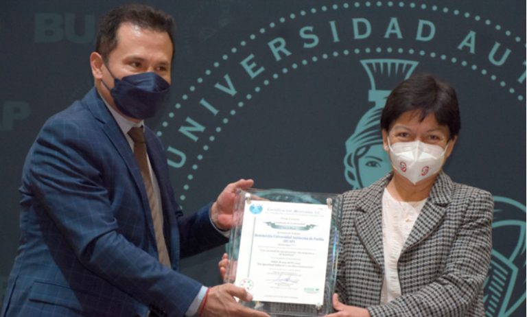La BUAP recibe Certificado de conformidad nivel plata por la norma “en igualdad laboral y no discriminación”
