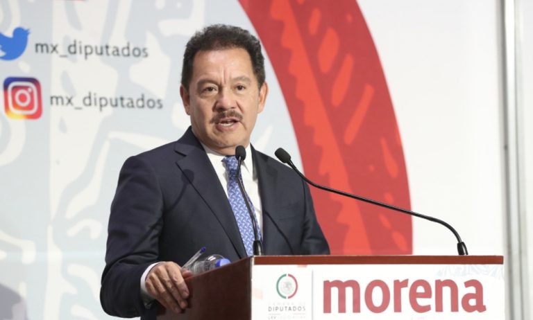 Mier justifica respaldo a AMLO para reformar el poder judicial: “somos nosotros quienes debemos defender a la patria”, dice