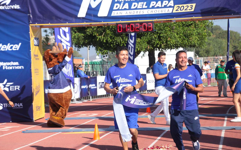 Eduardo Rivera participa en el “Medio Maratón del Día del Padre 2023”