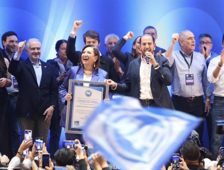 Xóchitl Gálvez recibe constancia que la oficializa como virtual candidata del PAN a la presidencia de la república