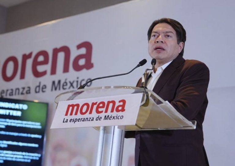 Mario Delgado acusa una conspiración internacional de la “derecha” por el HT #NarcoPresidenteAMLO; advierte denuncias penales