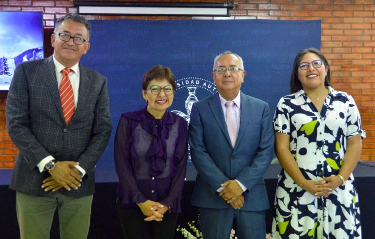 Realiza su Segundo Informe de Labores el director de la Preparatoria Regional Enrique Cabrera Barroso