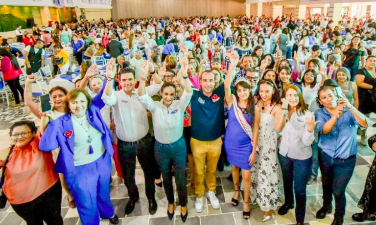 Plantea Mario Riestra más talleres de empoderamiento para las poblanas