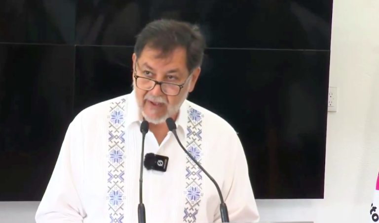 Noroña acusa a López Obrador de ser sectario