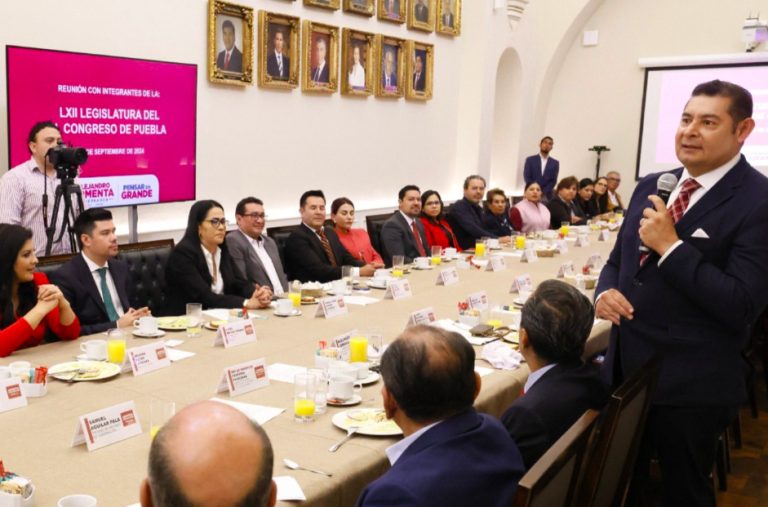Armenta sostiene encuentro con diputados “mi compromiso será colaborar con las tareas legislativas”