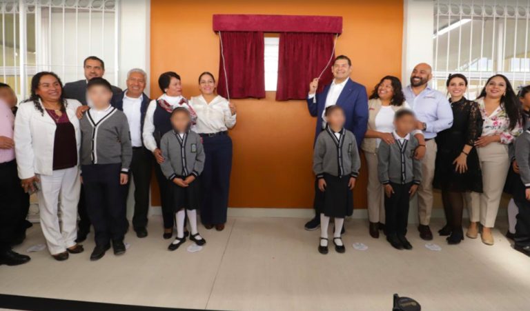 Armenta inaugura nuevos espacios educativos en la escuela “Aquiles Serdán”
