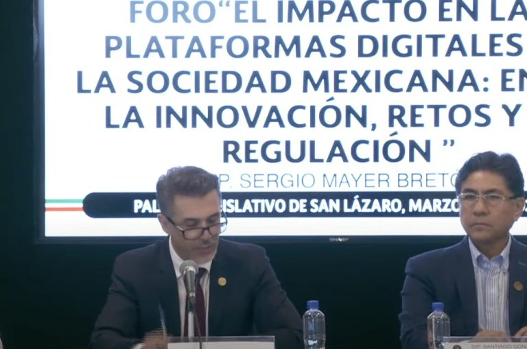 Morena busca regulación que evite el libertinaje en redes sociales:  “Cuando incurrimos en la calumnia estamos cayendo en el libertinaje”, dicen   