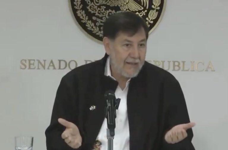 “Pueden criticar ¿pero de ahí a que te mienten la madre?”: Noroña reacciona a la Ley de Cibercensura en Puebla