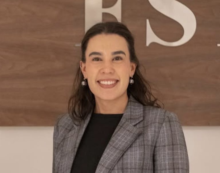 Josefina Rodríguez busca que personas de comunidades obtengan distintivos oficiales de guía turístico