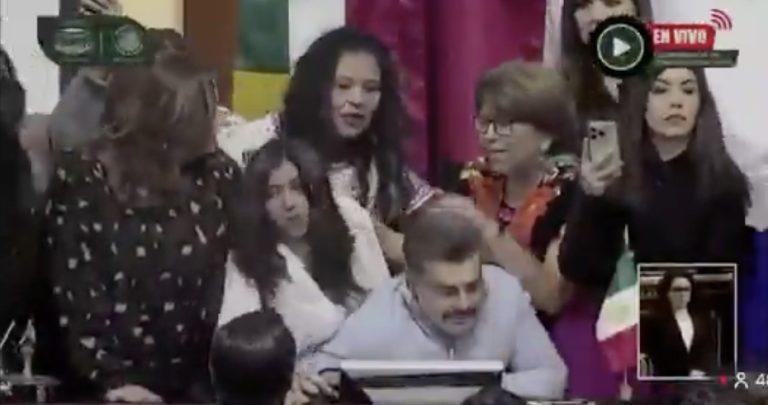 PAN CDMX presenta denuncia contra violencia de morena para desaparecer el sistema de transparencia en la capital
