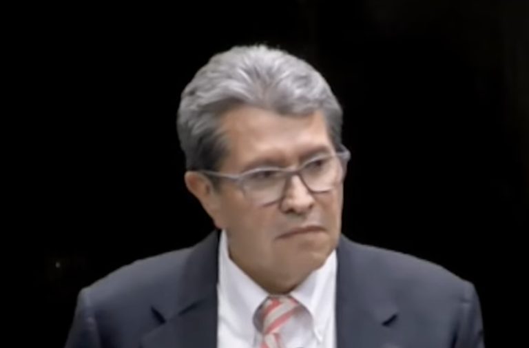 Monreal presume que los diputados le han “cumplido a la nación”