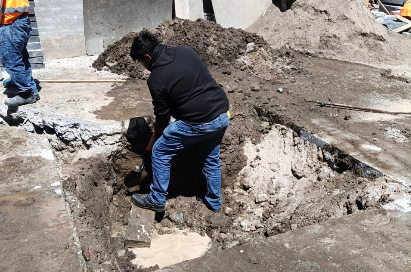 CAPAMH repara fugas en diferentes zonas de Huamantla