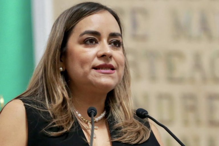 Aprueban iniciativa panista en la CDMX que prohibe en las escuelas los narco corridos y contenidos que glorifican la violencia