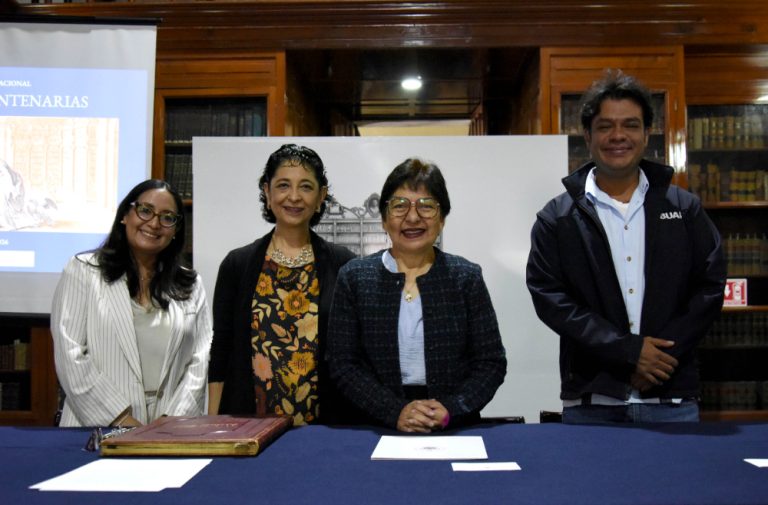 Lilia Cedillo inauguró el Coloquio Internacional Bibliotecas Centenarias