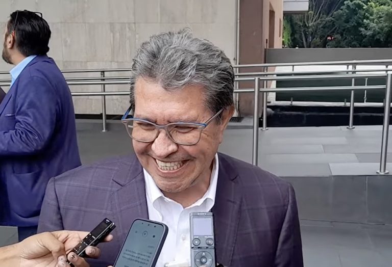 Llama Monreal a morenistas a pedir licencia a quienes aspiren a un cargo en 2027