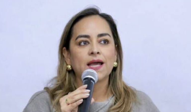 Abren debate en la CDMX sobre el uso de celulares en las escuelas