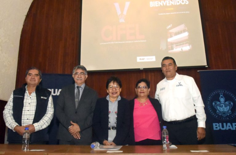 Inaugura Lilia Cedillo congreso internacional en la Facultad de Lenguas