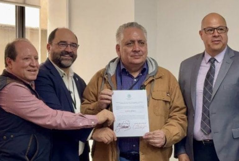 Somos México ya es un partido político oficialmente; entrega INE su constancia