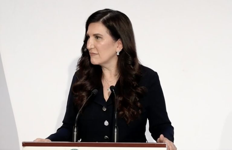 Presidenta de la Cámara de Diputados critica decisión del INE de censurar al PRI por calificar a morena como narco partido