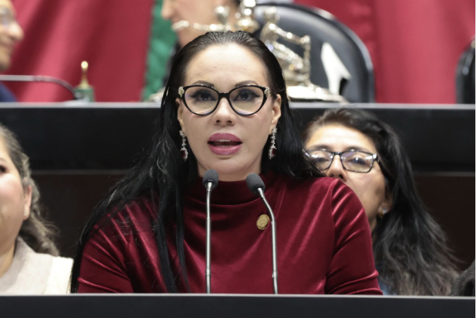 La 4T busca reforma para castigar “amenazas” desde medios digitales