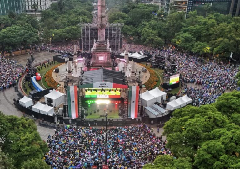 Brugada presume 1 millón 350 mil aficionados en sedes de transmisión del México vs Inglaterra