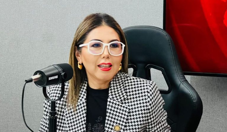 Genoveva Huerta exige a Morena arreglar el sistema de salud