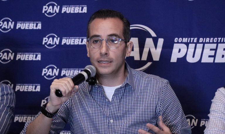 Mario Riestra pide que investiguen a Ariadna Ayala tras detención de su secretario de Seguridad en Atlixco