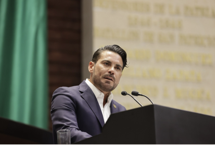PRI busca que servidores públicos ligados al narco sean castigados bajo el delito de traición a la patria