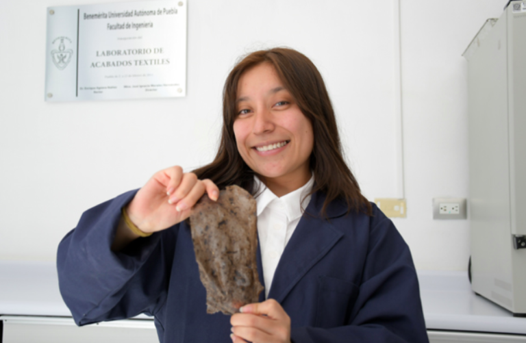 Produce estudiante BUAP bioplásticos a partir de residuos de café