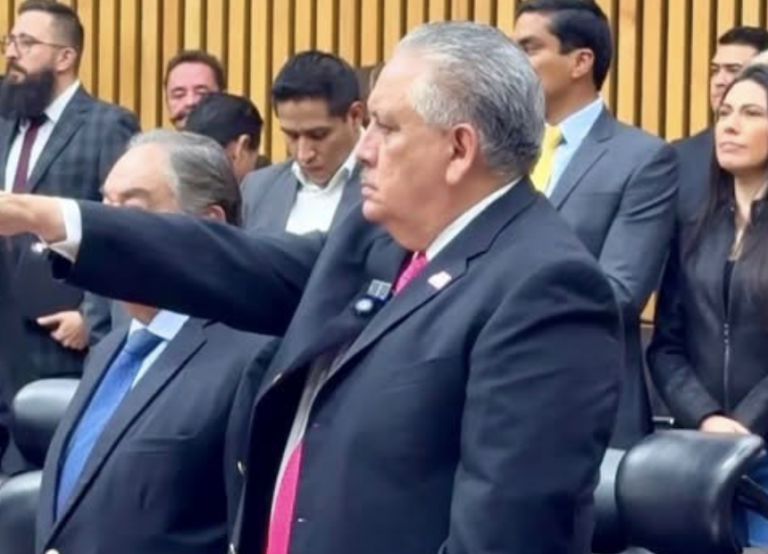 Somos llama al Senado de la República para frenar abuso de la 4T sobre doble nacionalidad