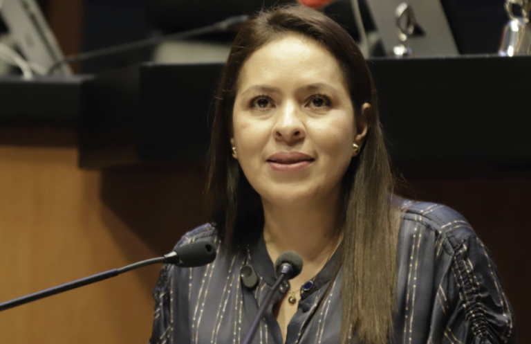 La 4T busca regular la entrega de doctorados “Honoris Causa”