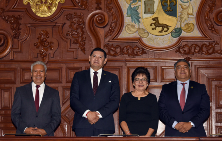 Rinde su Primer Informe de Labores la Rectora María Lilia Cedillo Ramírez