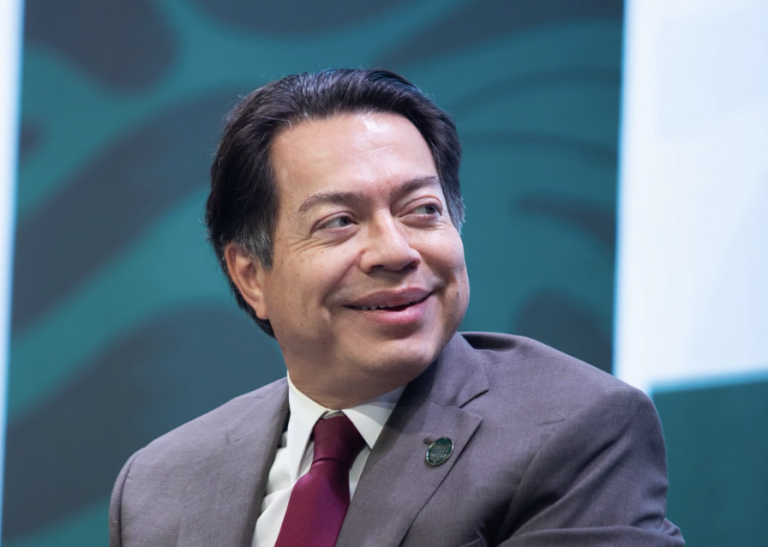 TEPJF le lava la cara a Mario Delgado por presumir que becas escolares las patrocina Sheinbaum