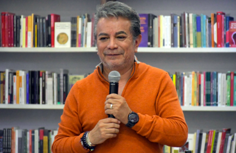 El humor, una vía para lidiar con el caos: Freddy Ortega