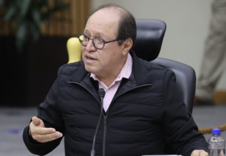 Somos México tunde a Taddei y le exigen separarse del cargo tras escándalo de vínculo con proveedores del INE