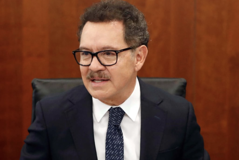 Mier presume que nueva ley de economía digital ahora sí cerrará el paso al crimen organizado