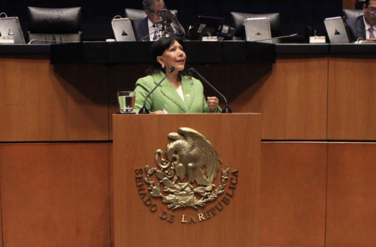Anabell Ávalos exhibe a Morena por votar en contra de frenar el endeudamiento del país
